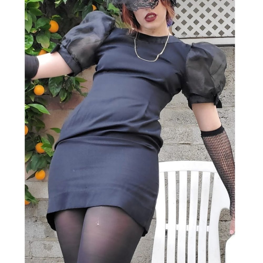 1980's Vintage Puff Sleeve Black Dress